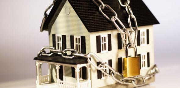 Кто накладывает арест на имущество