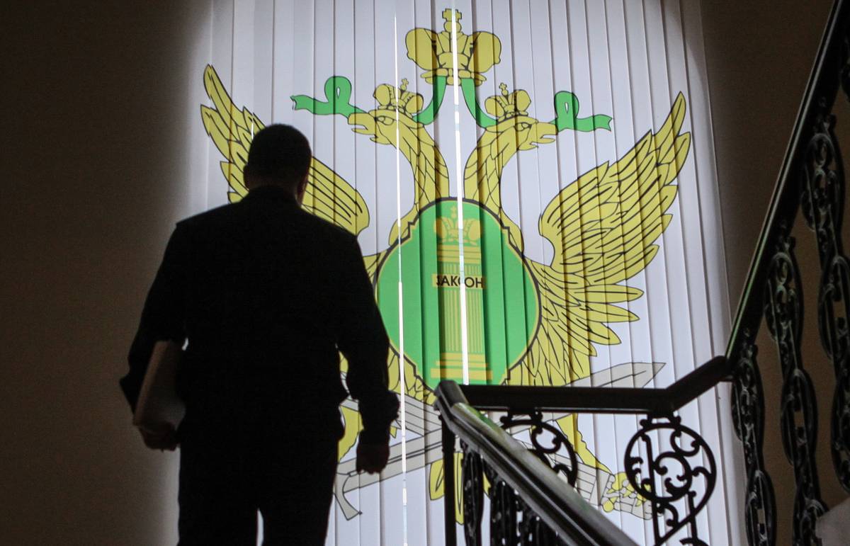 Как противостоять с судебными приставами