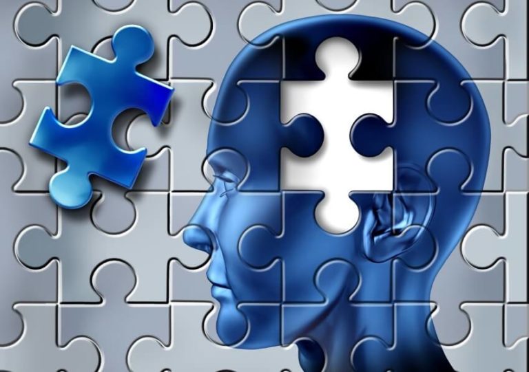 Куда определяют недееспособного человека