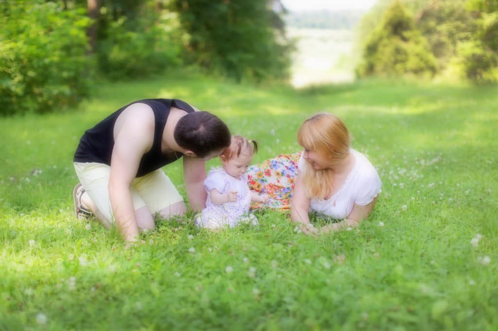 Что положено в РФ при рождении третьего ребёнка в 2019 году? — Urhelp.guru