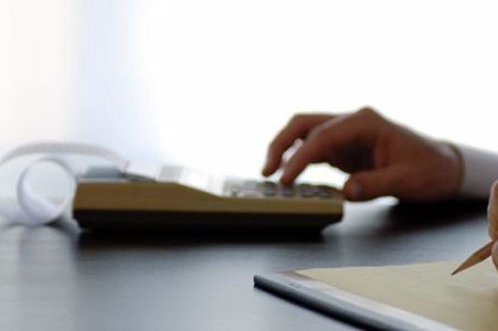 Как правильно исчисляется подоходный налог с зарплаты и с какой суммы он не берется