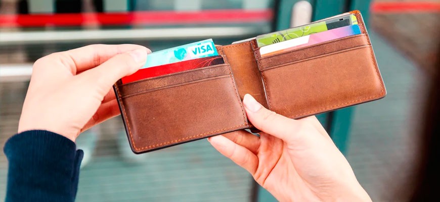 Банк без уведомления снял с моего счета деньги